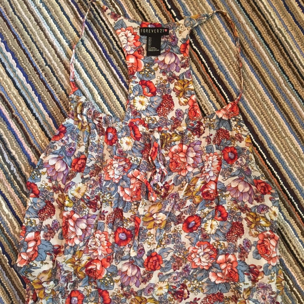 cute flowery crop top